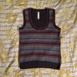 Striped Knit Sleeveless Sweater